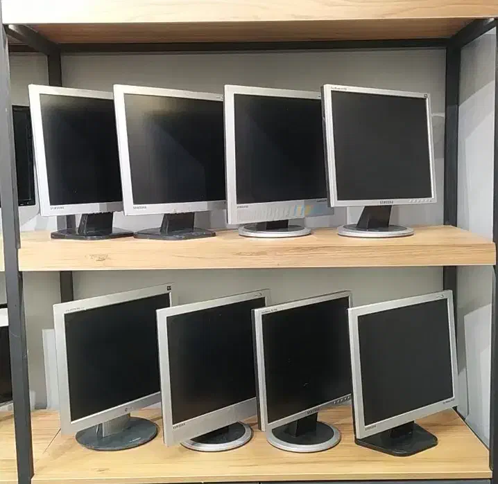 مانیتور 17 اینچ سامسونگ  استوک
